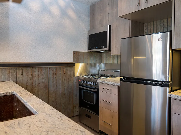 120 N Oak Park Ave #320 — Photo 4