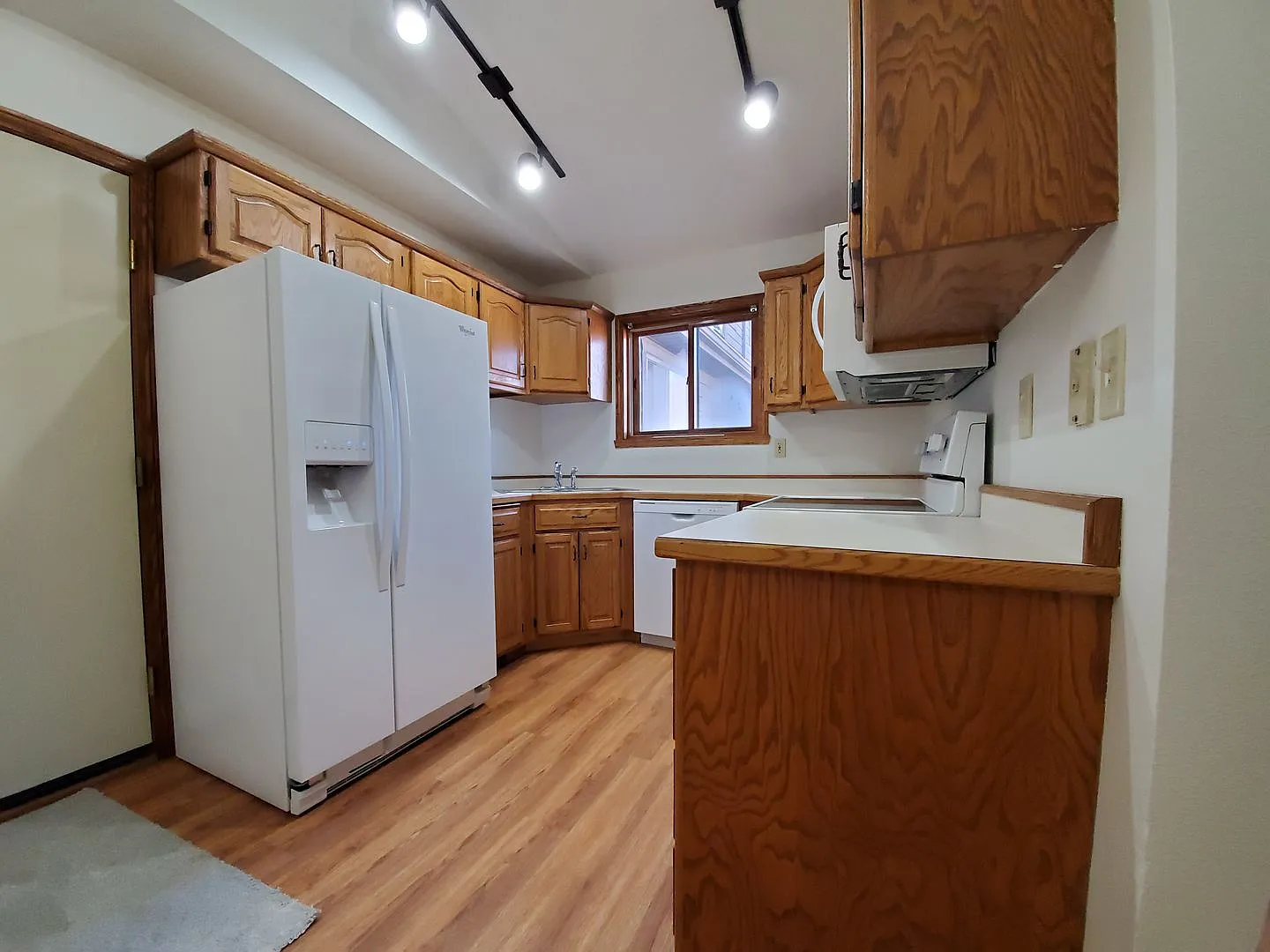 Candle Park West Townhomes - 1801 — Photo 3