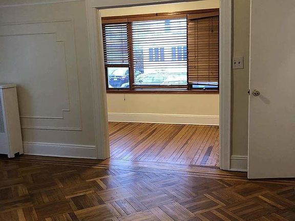 2nd image of 24814 89th Ave #1