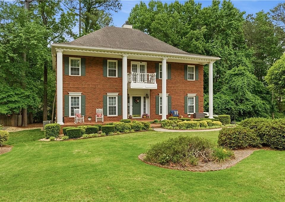 1st image of 2640 Peregrine Ct