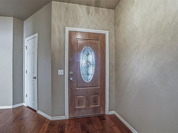 5th image of 3916 Tamarac Ct