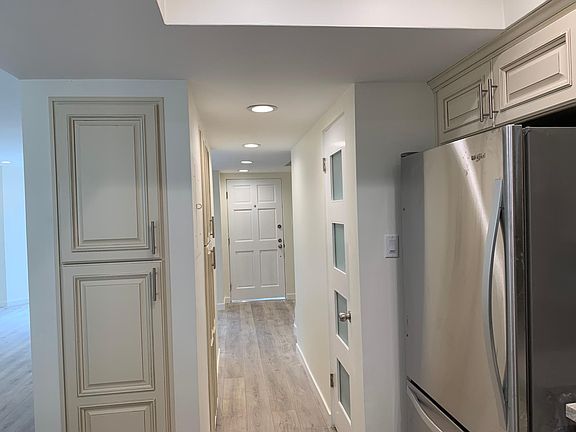 4th image of 479 S Bedford Dr APT 104