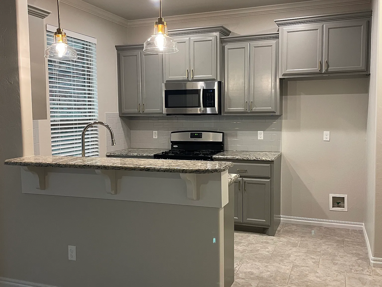 3 bed, 2.5 bath, 1445 sqft, $1,775 — Photo 3
