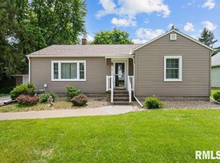 216 E Ogden Ave, Geneseo, IL 61254