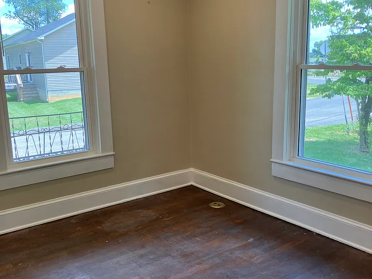 332 Locust Ave #A — Photo 12