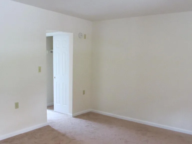 55+ Community - Springvale Apartments — Photo 32