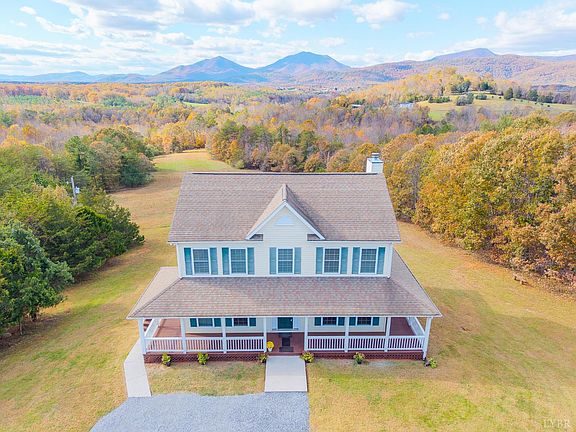 3rd image of 2716 Lazenbury Rd