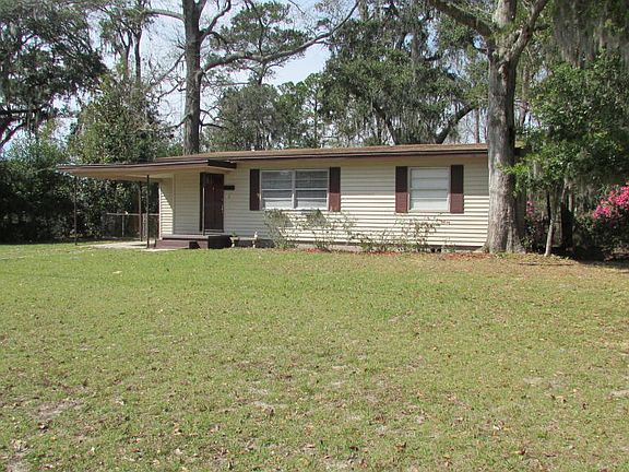 2nd image of 10320 Pinehurst Dr