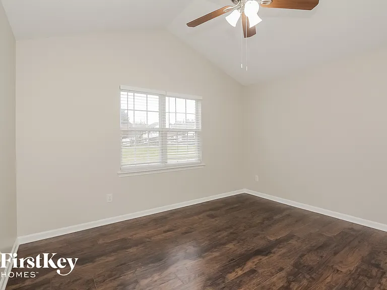 6265 Goldenfield Dr — Photo 7