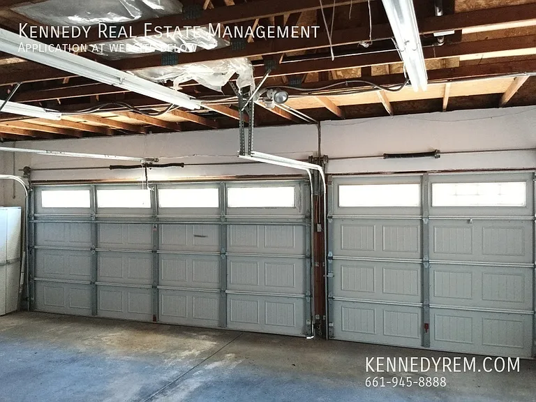 2145 W Avenue P8 — Photo 12