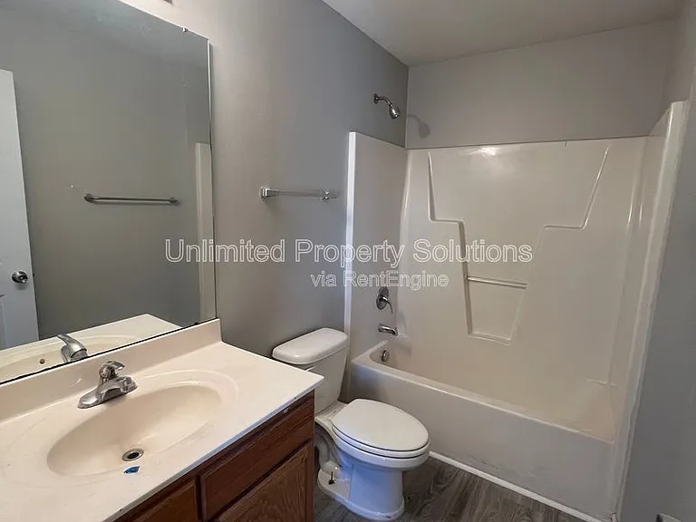 370 S Kerr Ave #303 — Photo 16
