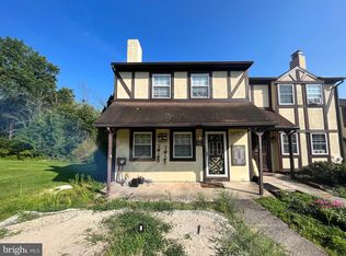 809 Sandra Ln, East Norriton, PA 19403