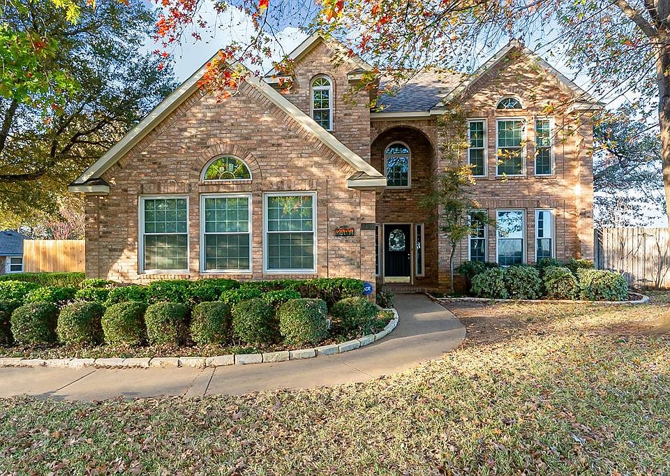 1st image of 3401 Blue Forest Dr