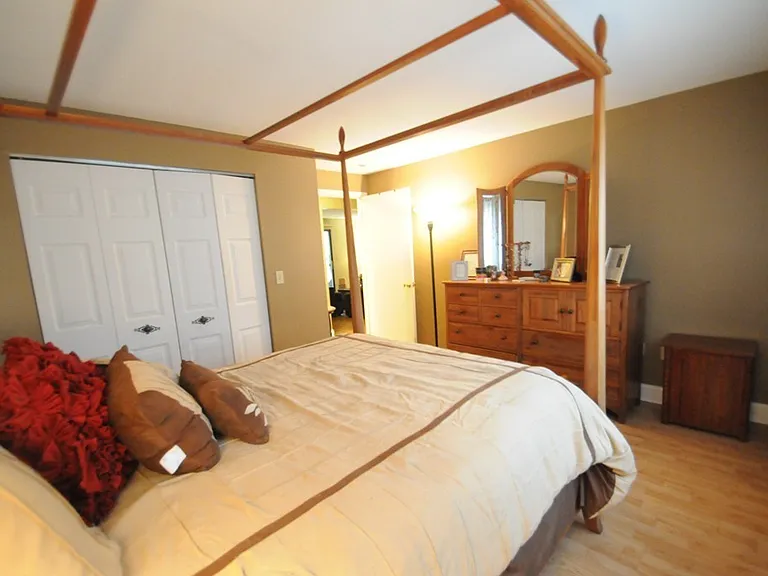 1810 Skyline Dr — Photo 15