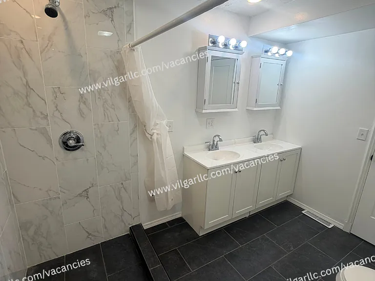 3934 Evergreen St — Photo 13