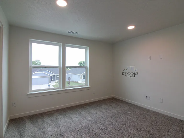 366 Aeon Dr — Photo 12