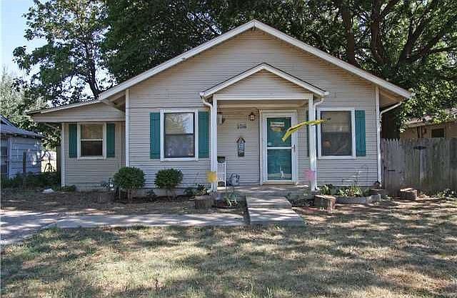 1st image of 106 Birch Ave