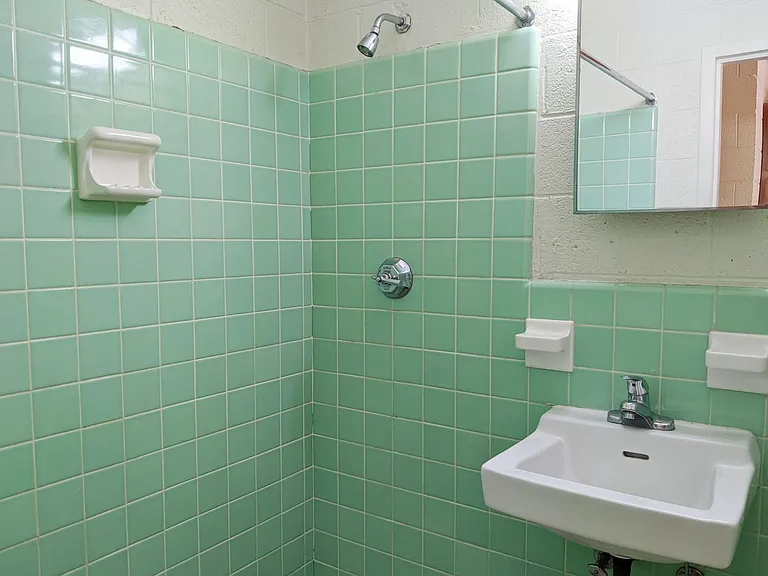 Park North Apartments — Photo 11