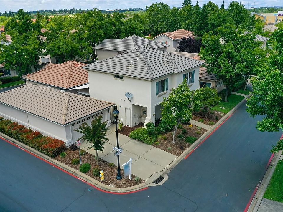 1st image of 751 Dornoch Ct