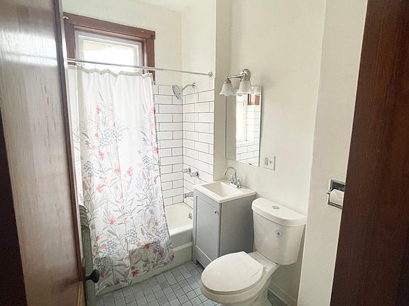 3rd image of 3960 S Artesian Ave #1