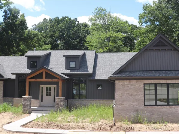 7877 Donegal Ct, Fenton, MI 48430