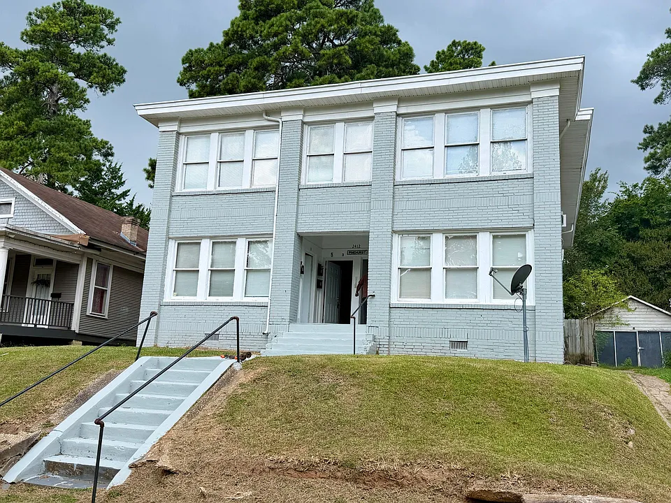 2412 Pinehurst Blvd #3