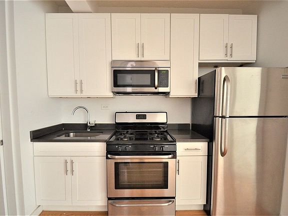 5th image of 2710 Morris Ave APT 4E