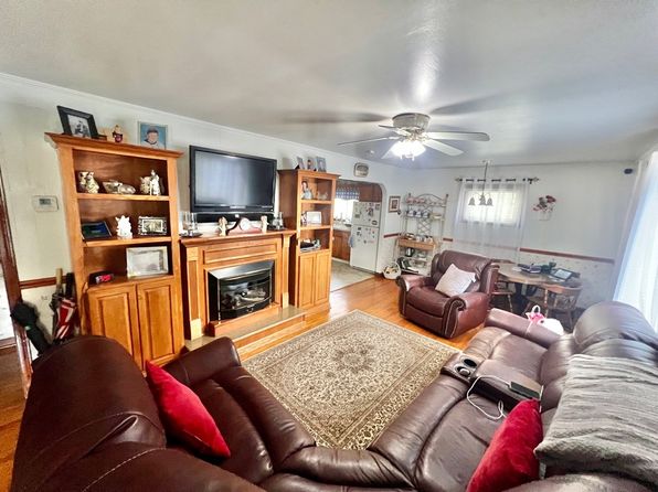 2856 E Shelbiana Rd, Pikeville, KY 41501