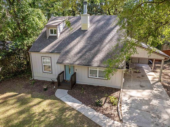 2nd image of 2225 Greenwich Way