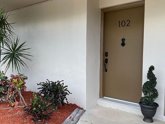 2nd image of 860 NW 87th Ave APT 102