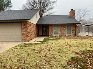 1906 Old Post Rd, Enid, OK 73703