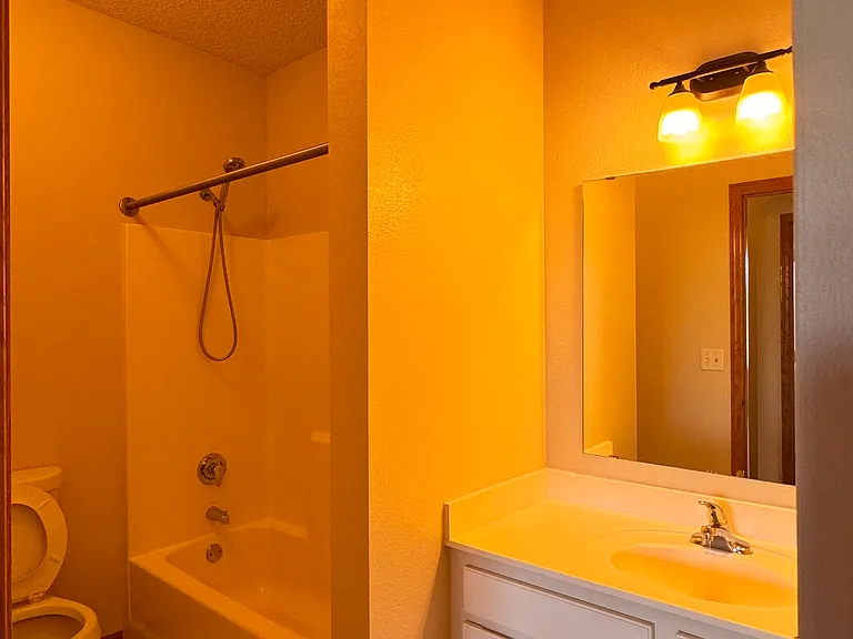 1776 Maryland Ave E #309 — Photo 6