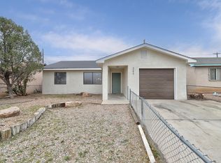 243 57th St NW, Albuquerque, NM 87105