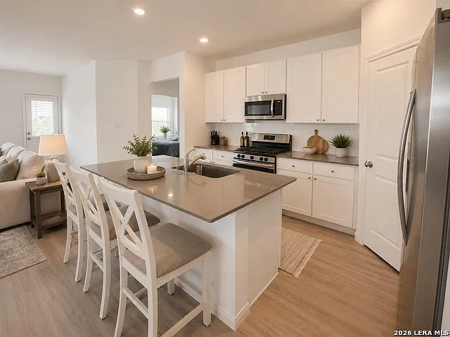 4 bed, 3.0 bath, 1906 sqft, $2,095 — Photo 3