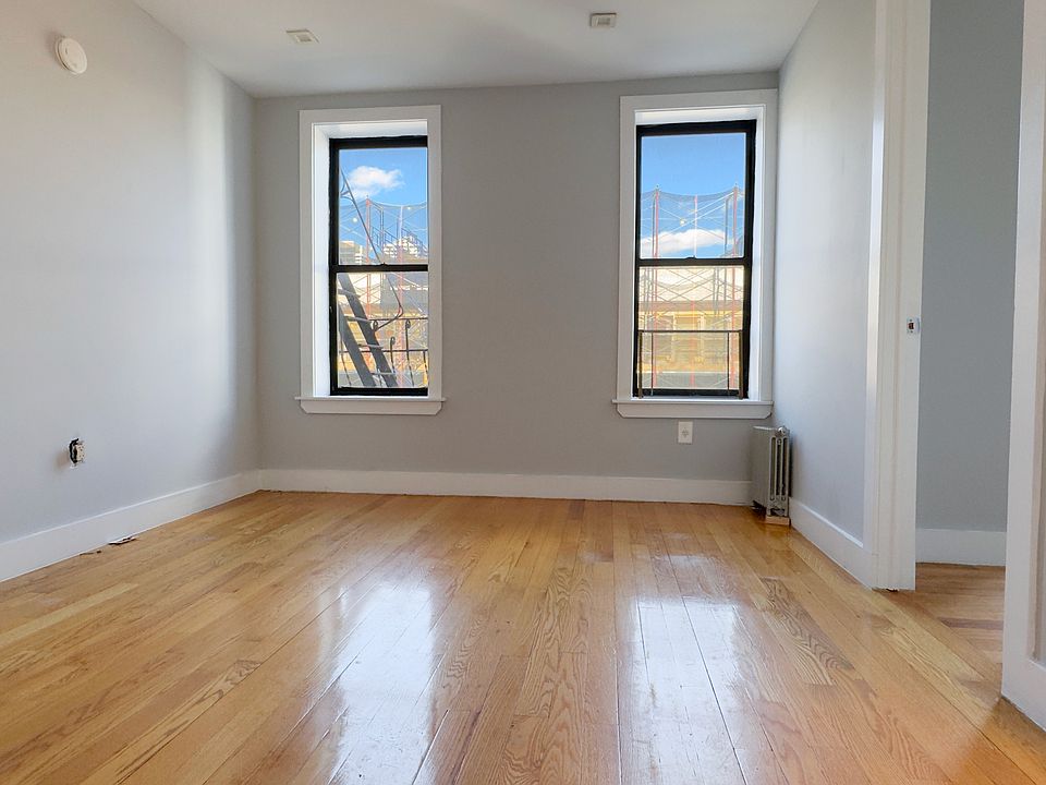1st image of 322 E 117th St APT 15