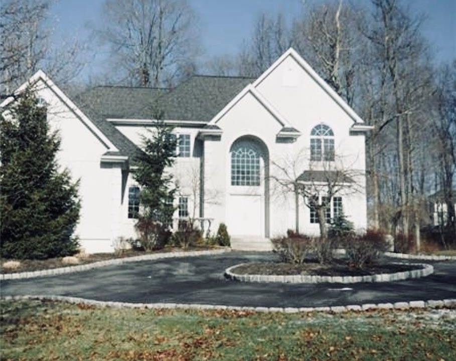 1st image of 52 Greenwich Ave