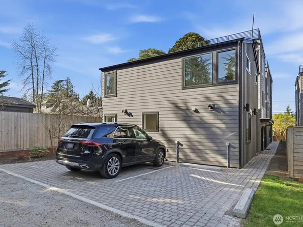 1257 NE 100th Street, Seattle, WA 98125