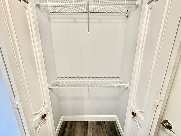 5th image of 3760 Inverrary Dr APT 2M