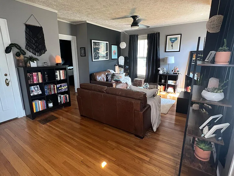 4907 California St #5 — Photo 4
