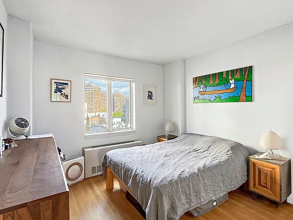 5th image of 54 Orchard St APT 9B