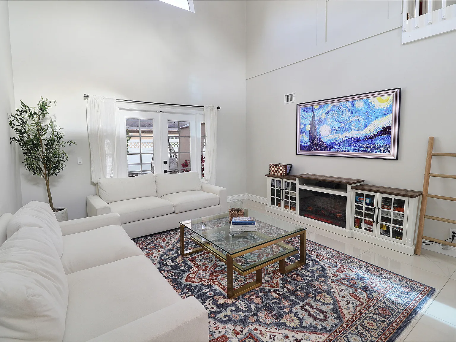 3 bed, 2.5 bath, 2105 sqft, $3,500 — Photo 4