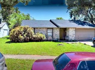 1113 Santa Fe Trl, Grand Prairie, TX 75052