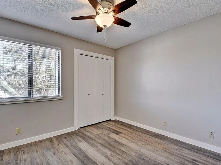 20800 Bonanza St #C — Photo 13