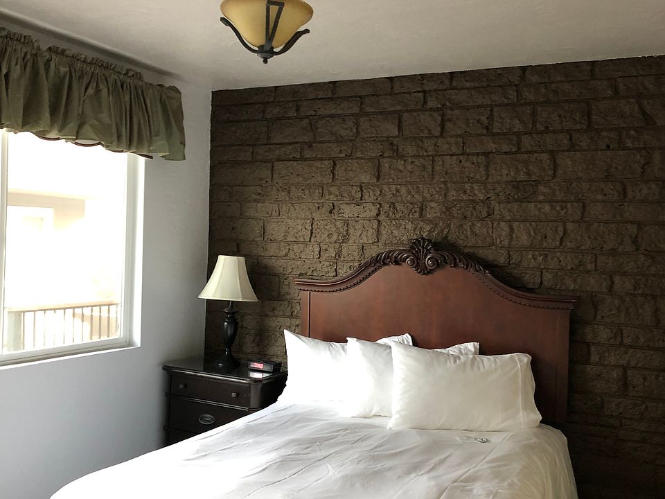 First bedroom (located on the first floor)