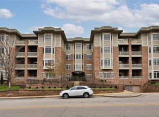 540 N And South Rd APT 103, Saint Louis, MO