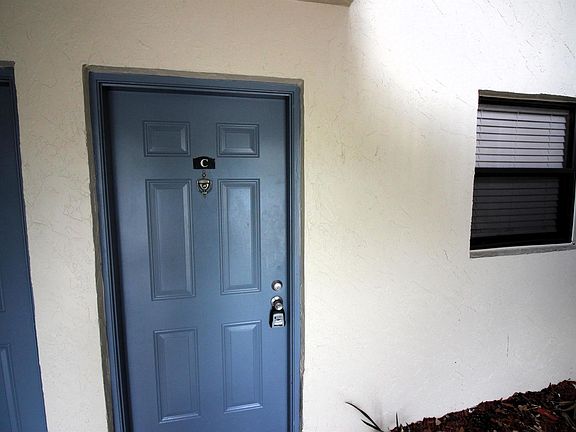 4th image of 1513 Lake Crystal Dr APT C