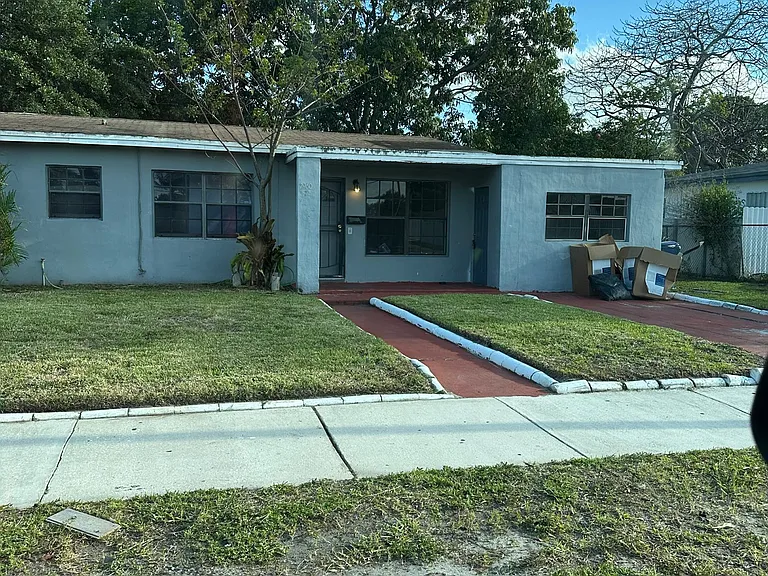2960 NW 187th St — Photo 14