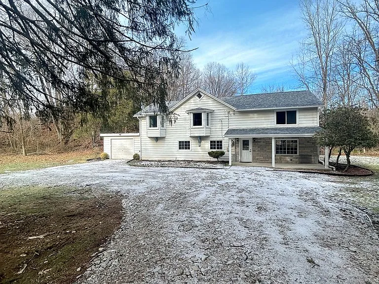 62 Noblestown Rd — Photo 73