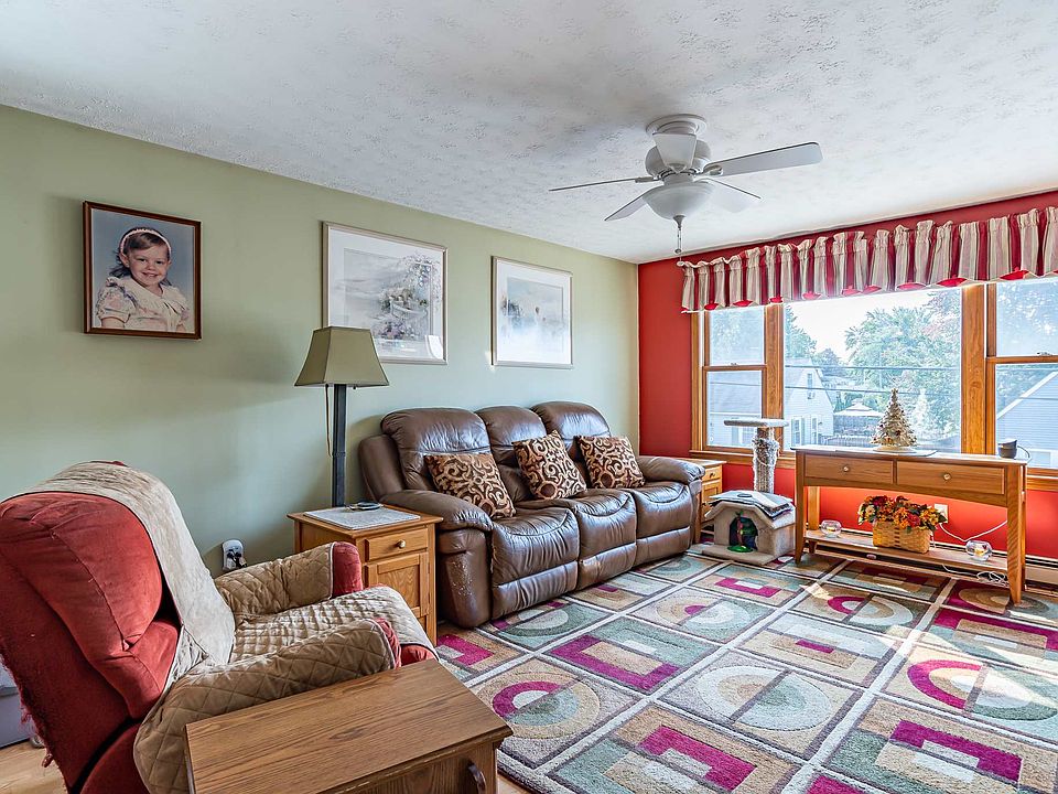 216 Vinton St Manchester, NH, 03103 Apartments for Rent Zillow