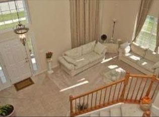 1836 Prairie Ridge Cir, Lindenhurst, IL 60046